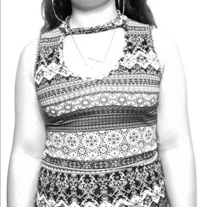 Classy and casual sleeveless shirt
